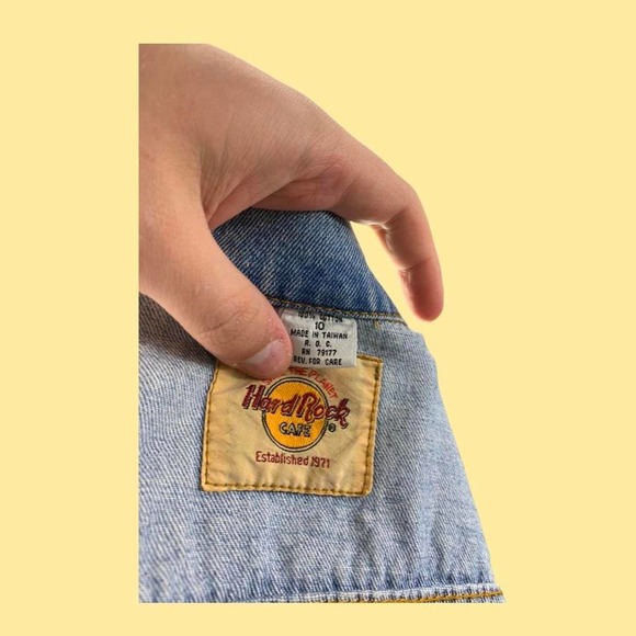 Vintage 90s Hard Rock Cafe Cropped Jean Jacket - Picture 4 of 4